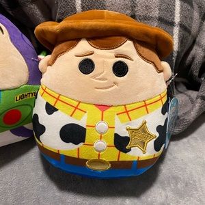 Squishmallow woddy Disney